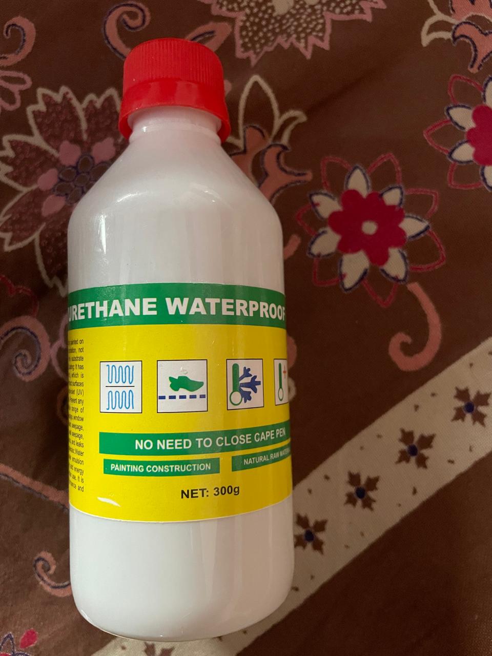 Transparent waterproof glue
